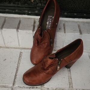 Artisan Brown Leather Heeled Boots